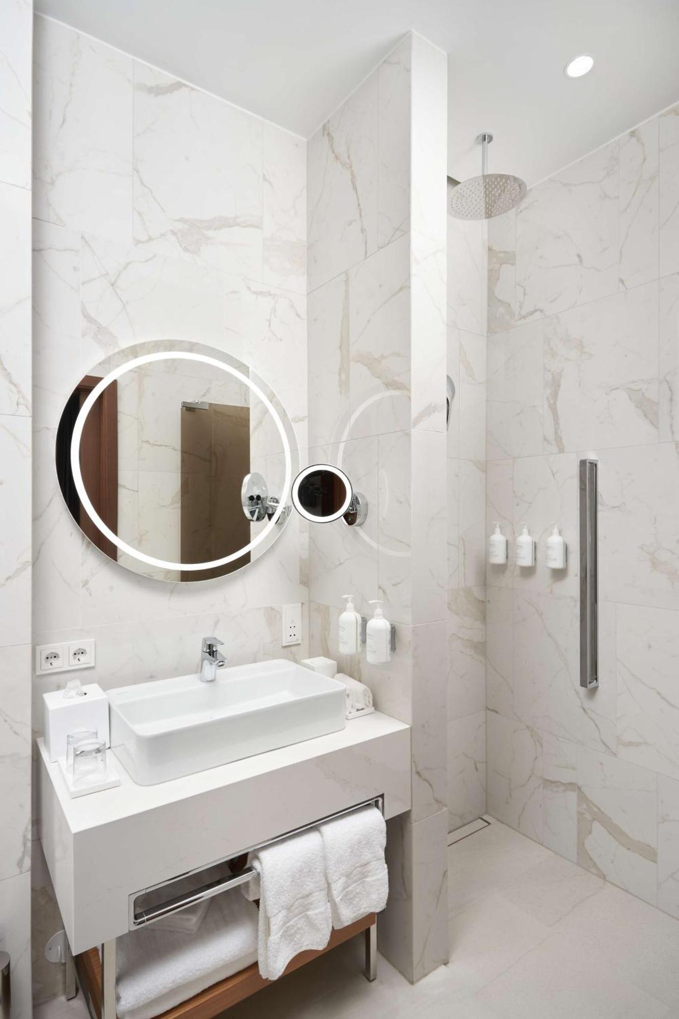 Hotel Iceland Parliament Hotel, Curio Collection By Hilton Reiquiavique