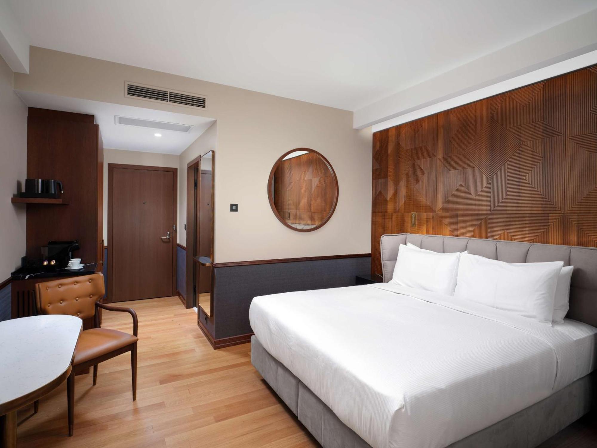 Iceland Parliament Hotel, Curio Collection By Hilton Reiquiavique